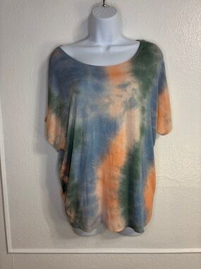 Gyft Women's Tie-Dye Relaxed Short Sleeve Top - Orange, Blue & Green